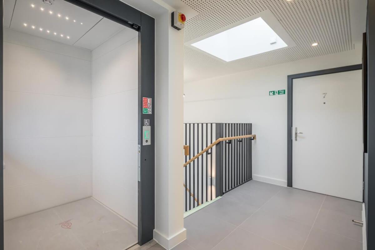 Luxurious City Centre Apartment With Balcony Cambridge  Extérieur photo