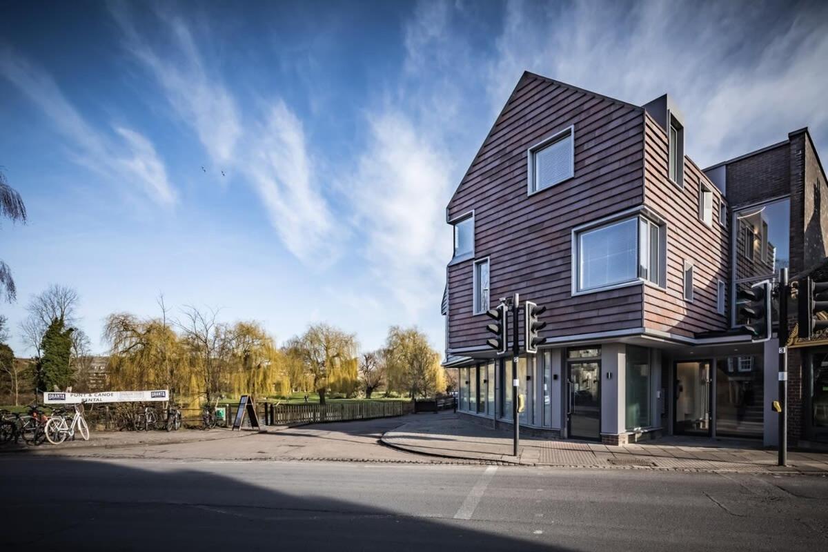 Luxurious City Centre Apartment With Balcony Cambridge  Extérieur photo